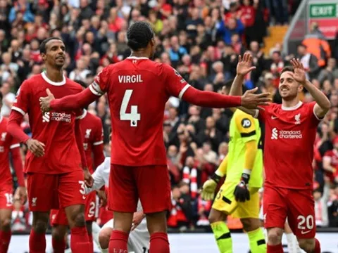 Nunez volley trên không, Liverpool phả hơi nóng vào gáy Man City