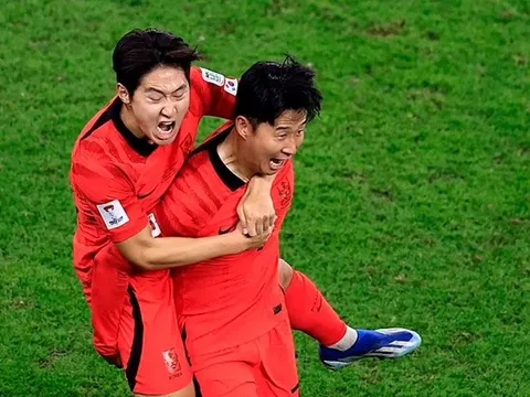 Nước đi "tự hủy" của Lee Kang-in