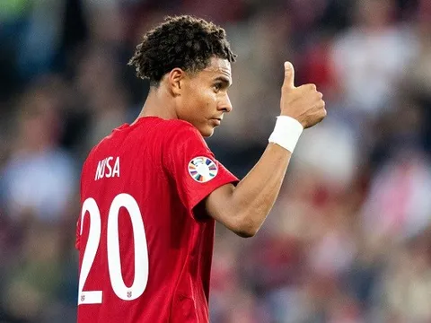 Chelsea, Arsenal tranh nhau "hiện tượng" tuyển Na Uy