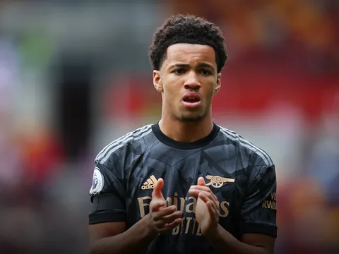 "Đó là một bí mật công khai, cậu ấy có thể rời Arsenal"