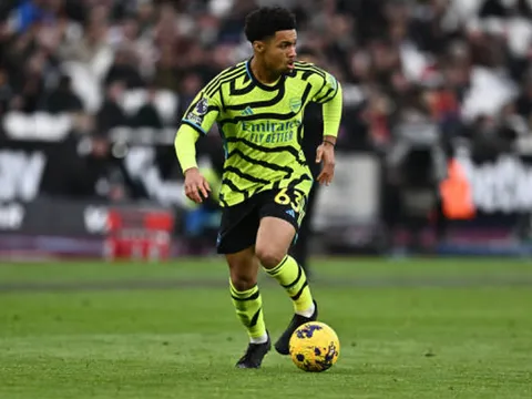 Arsenal thưởng lớn cho ngọc quý