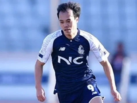 Văn Toàn chấn thương, nghỉ 2 tuần ở Hàn Quốc