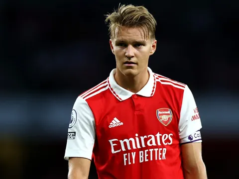 Alan Smith tán dương thủ lĩnh Arsenal