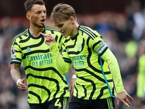 Odegaard dẫn đầu đội hình tiêu biểu vòng 25 Premier League