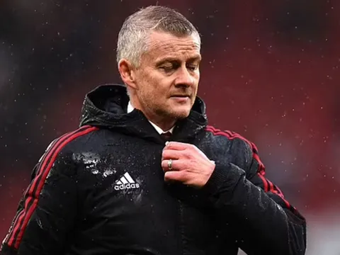 Chris Sutton nói rõ sai lầm của Man United