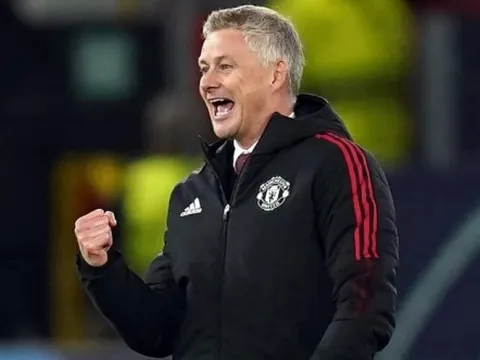Ole chưa bị sa thải vì 1 nhân vật quyền lực của Man Utd?