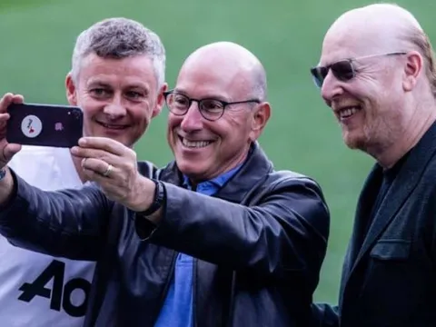 'BLĐ M.U không muốn Conte hay Zidane tới Newcastle'