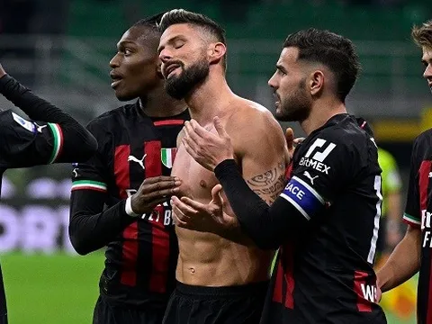 Giroud: "Tôi rất khó chịu"