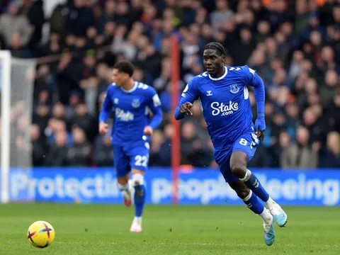 Chelsea có thể mua "gã hộ pháp" của EPL với giá hời