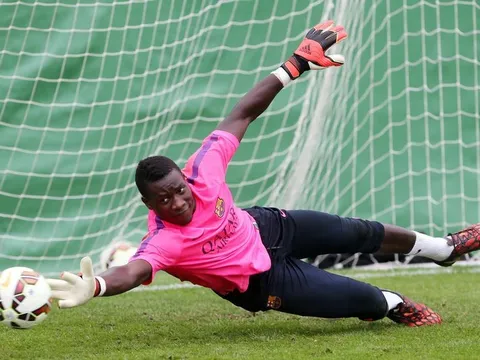 Onana nói rõ lý do rời Barcelona