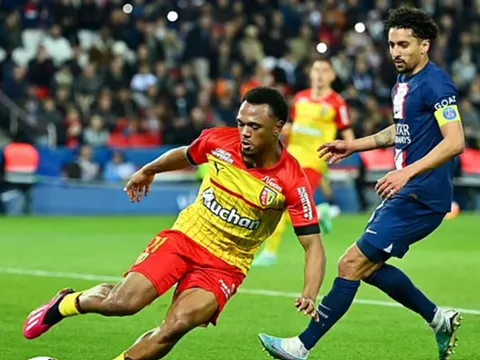 Arsenal chạy đua chiêu mộ sát thủ Ligue 1