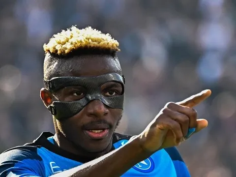 Man Utd, Chelsea nhận 'cú tát' từ chủ tịch Napoli