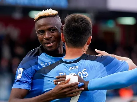 Osimhen có thể mang số áo hoàn hảo ở M.U với một điều kiện