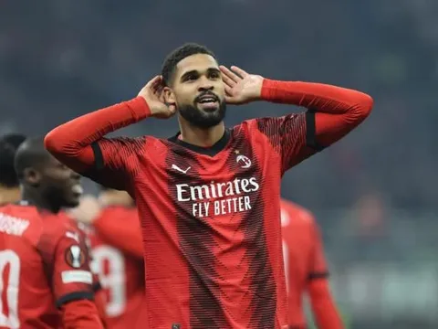 Owen Hargreaves tiếc cho Ruben Loftus-Cheek