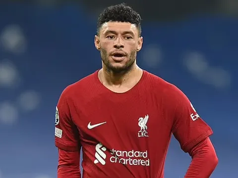 3 CLB Premier League săn đón tiền vệ Liverpool