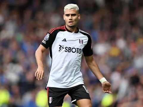 7 key pass, cựu sao M.U gây choáng ở Premier League