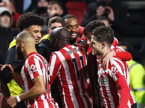 Hiện tượng sở hữu chuỗi 12 trận bất bại tại Premier League mùa này
