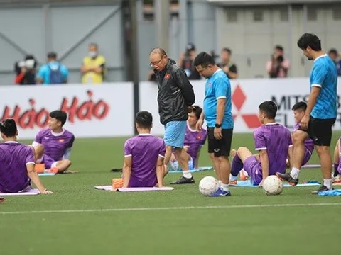 Tuyển Việt Nam đấu Singapore: Thầy Park làm điều đặc biệt