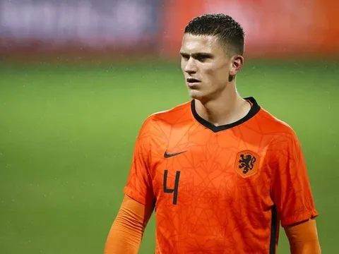 4 cầu thủ gây ấn tượng ở Ngoại hạng Anh nhưng lỗi hẹn với ĐTQG