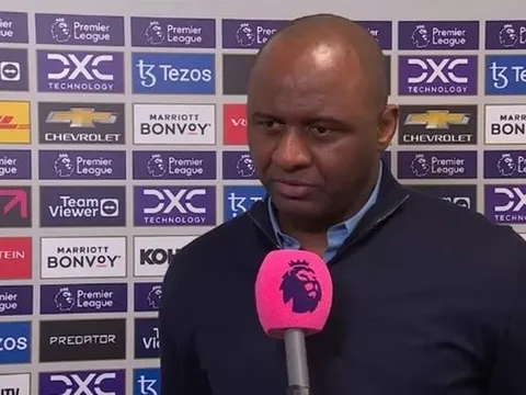 Patrick Vieira nói thẳng về hành động của Casemiro