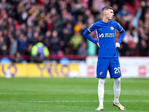 Cole Palmer nổi giận với đồng đội