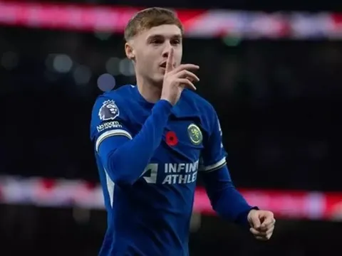 Pochettino có số 9 mới trên hàng công