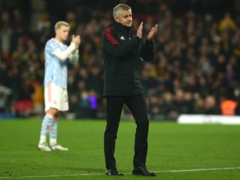 Park Ji-sung đề xuất cái tên bất ngờ thay thế Solskjaer