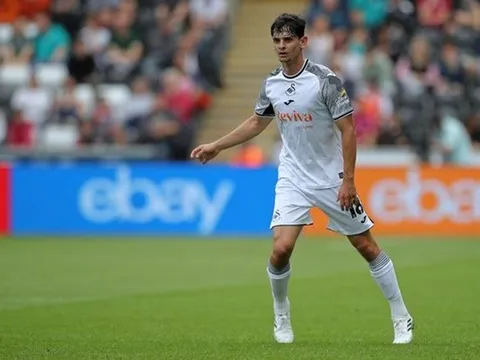 Ngọc quý Arsenal gây ấn tượng mạnh