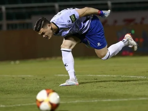 Hoàng Đức chia tay Asian Cup; Nhân tố Việt kiều tiếp theo nối gót Nguyễn Filip