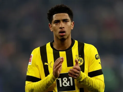 Paul Merson chỉ ra bến đỗ ưa thích của Jude Bellingham