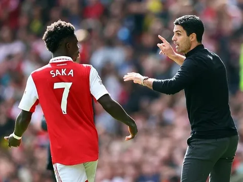 Paul Merson dự đoán tỷ số trận Arsenal - Leeds