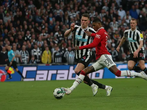 Paul Merson dự đoán tỷ số trận Newcastle - Man United