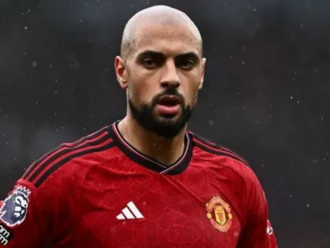 Paul Merson phơi bày sự lãng phí của Ten Hag