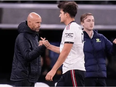 Paul Parker tố Ten Hag dối trá, bịa đặt