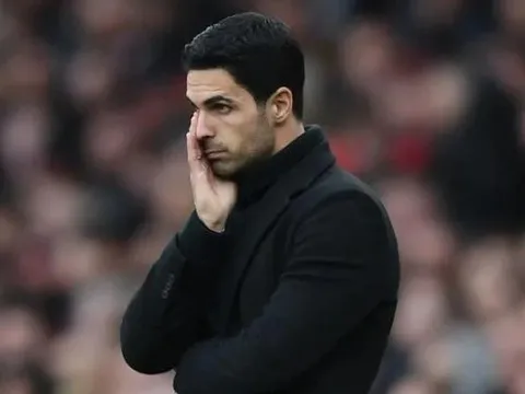 Paul Robinson chỉ ra 2 cầu thủ Arsenal cần có để vô địch