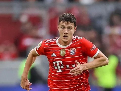 Man Utd gửi đề nghị thứ hai cho Pavard