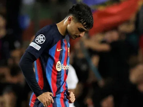 Pedri: 'Barca không xứng đáng đi tiếp ở Champions League'