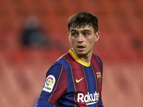 Barcelona chuẩn bị trói chân thành công Pedri