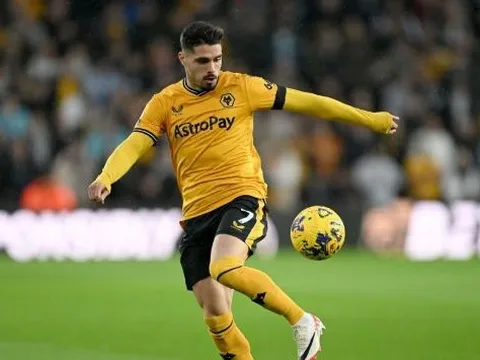 Pedro Neto có phù hợp với Liverpool?