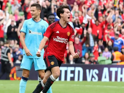 Bùng nổ, sao Man United được bầu chọn cầu thủ hay nhất trận