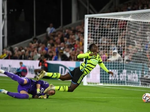 Nketiah hóa người hùng, Arteta chốt 1 câu