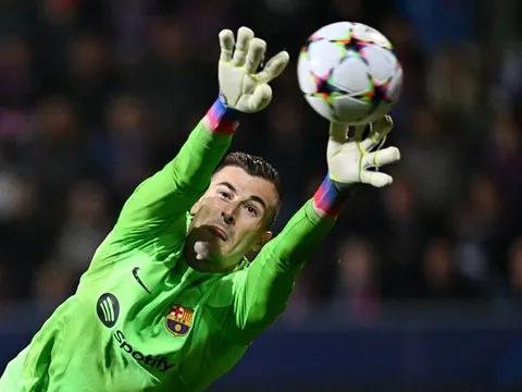 CHÍNH THỨC: Barca bổ sung người đầu tiên trong tháng Giêng