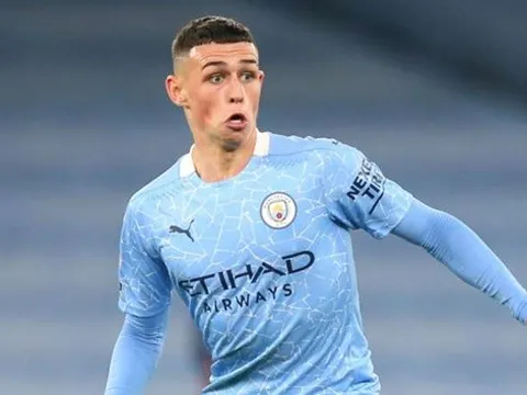 Pep Guardiola dành lời khuyên cho "ngọc thô" ở Man City