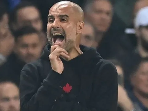 Pep Guardiola thừa nhận áp lực khi đến Anfield