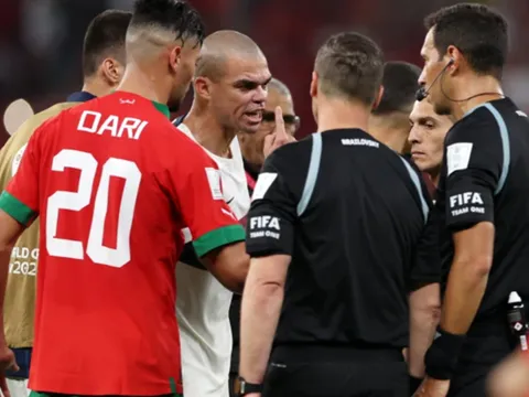 Pepe tố FIFA thiên vị Messi và tuyển Argentina