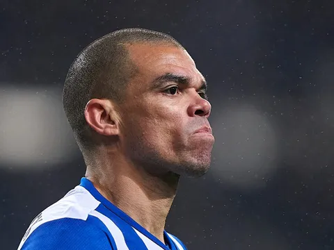 Pepe, Alonso, Totti và những cầu thủ 'gừng càng già càng cay'