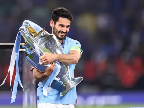 Per Mertesacker mang hy vọng sở hữu Ilkay Gundogan cho Arsenal