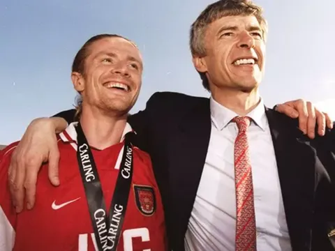 "Tôi nghe cô ấy và quyết định rời Arsenal"