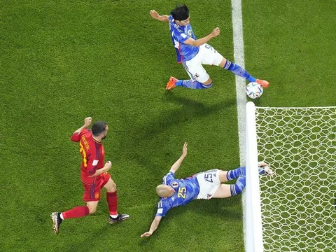 Pha bóng điên rồ khiến tuyển Đức lần thứ hai cúi đầu rời World Cup
