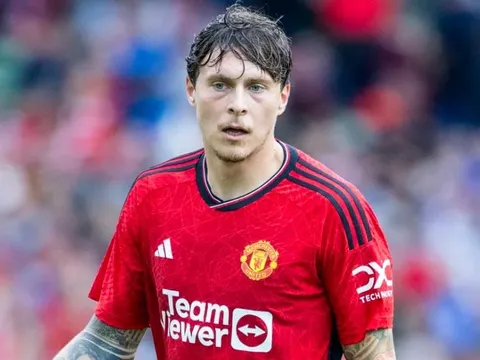 Phải dự bị, Victor Lindelof làm rõ tương lai